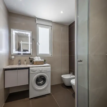 Head In The Clouds Brand New Penthouse Appartamento *