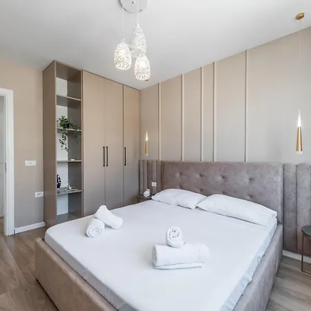 Head In The Clouds Brand New Penthouse Appartamento *