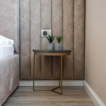 Head In The Clouds Brand New Penthouse * Дуррес
